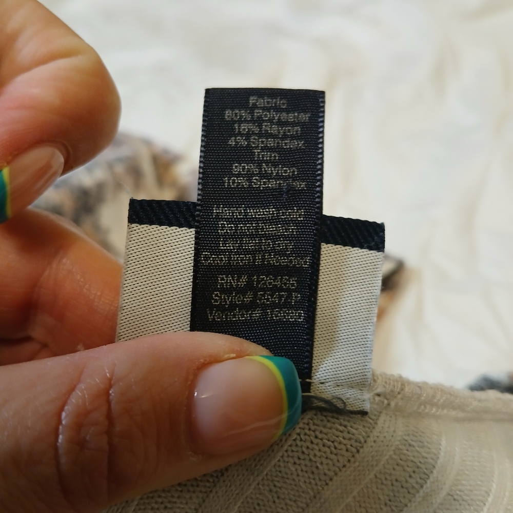 Floral double V-neck top from Buckle